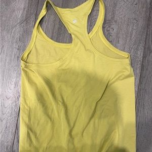 Lululemon tank